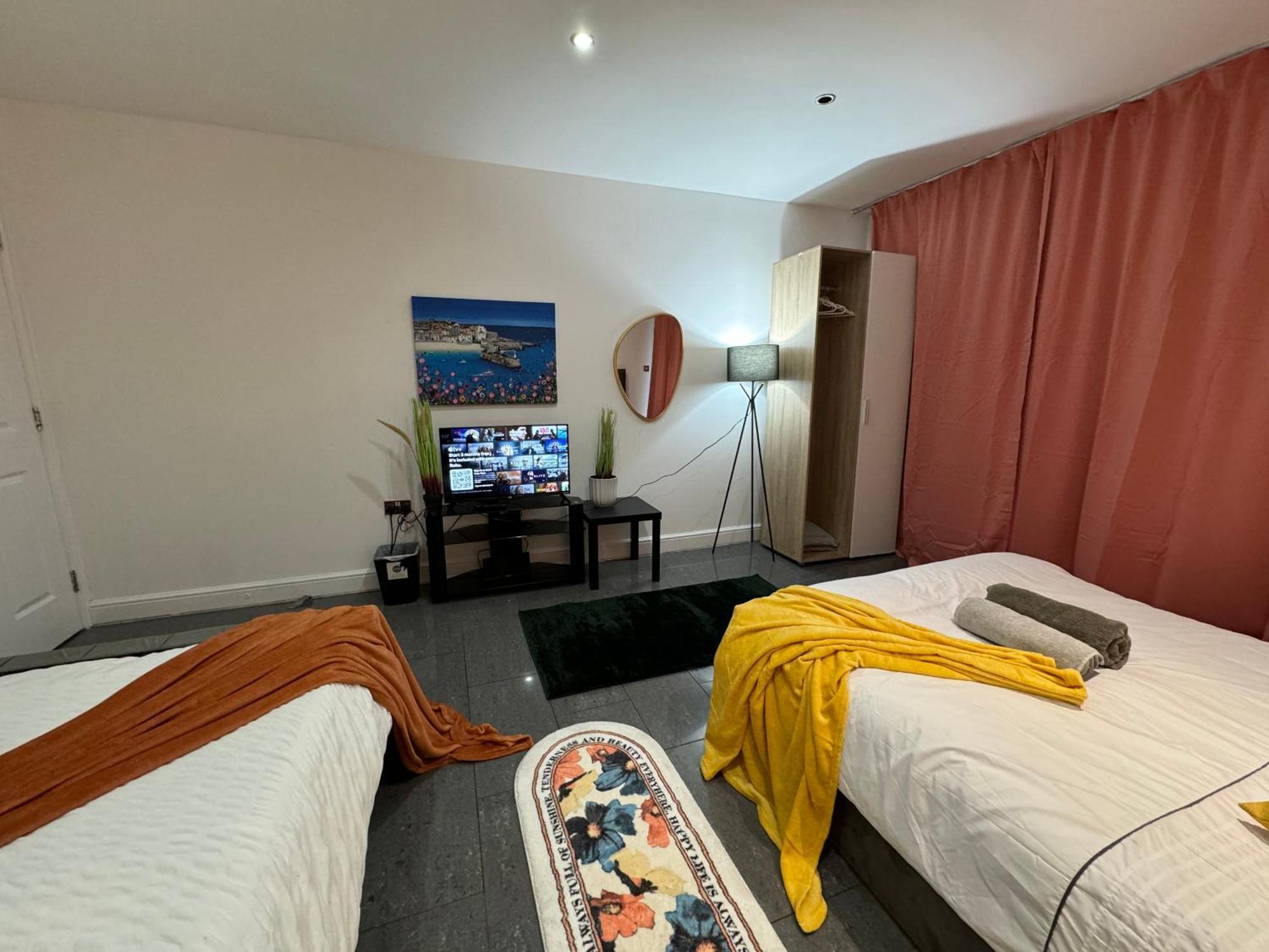 Cosy Luxurious Room In The Heart Of London Exterior photo