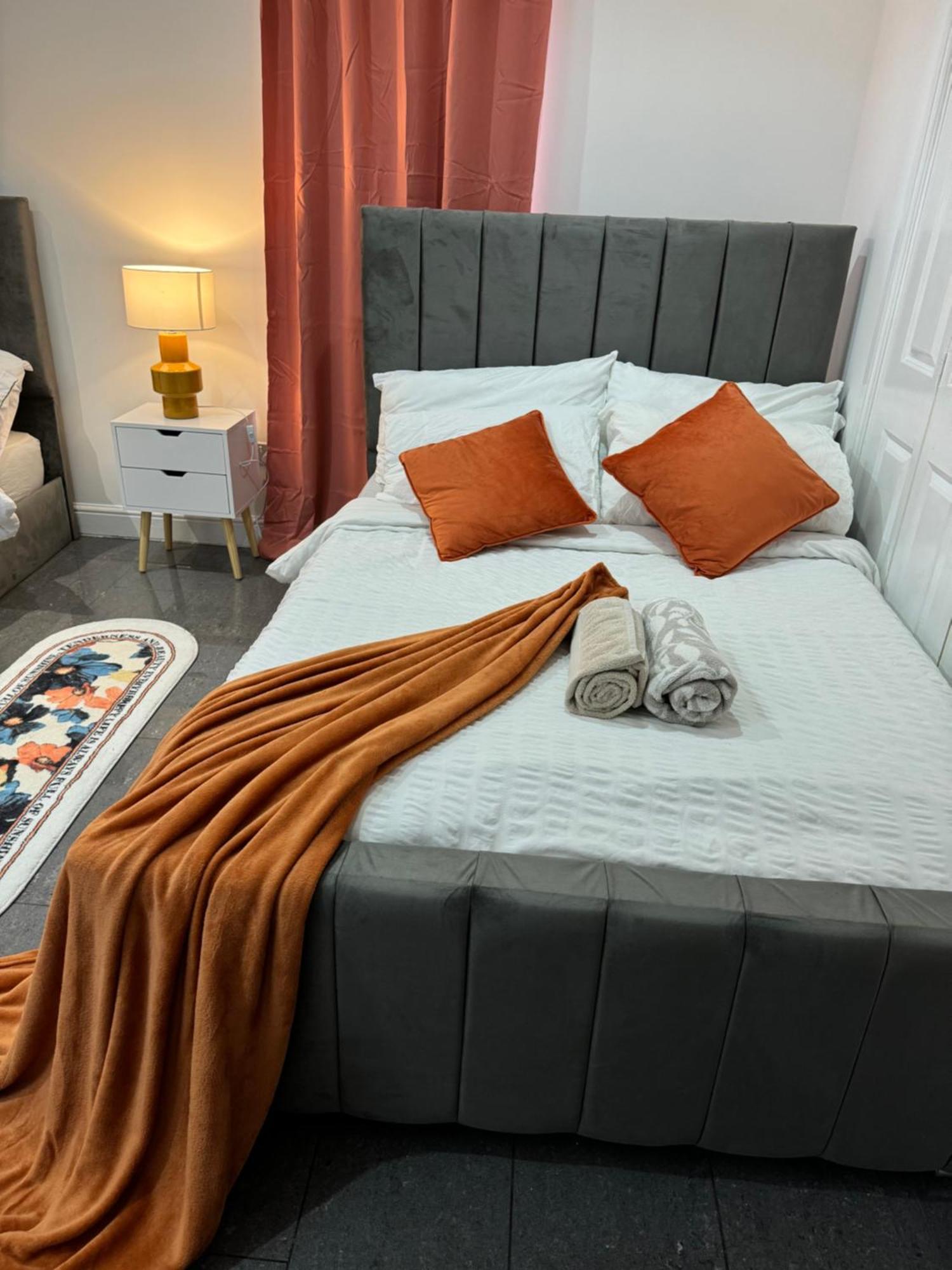 Cosy Luxurious Room In The Heart Of London Exterior photo