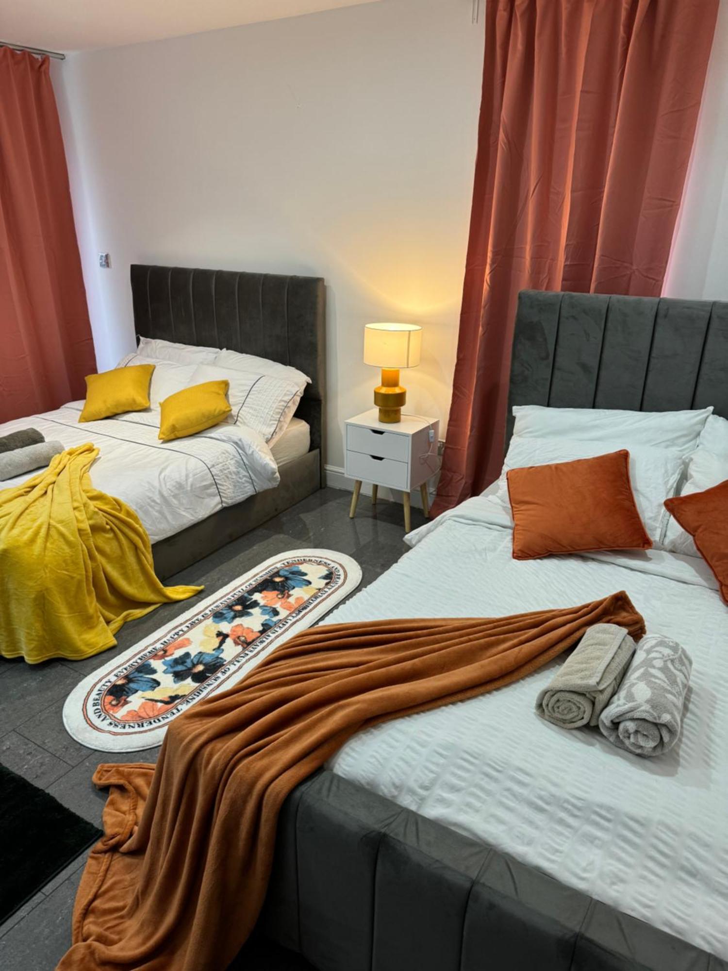 Cosy Luxurious Room In The Heart Of London Exterior photo